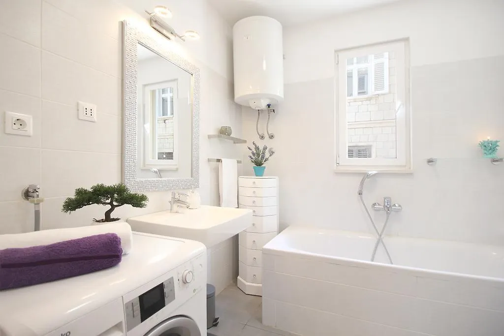 Apartment Marieta Split