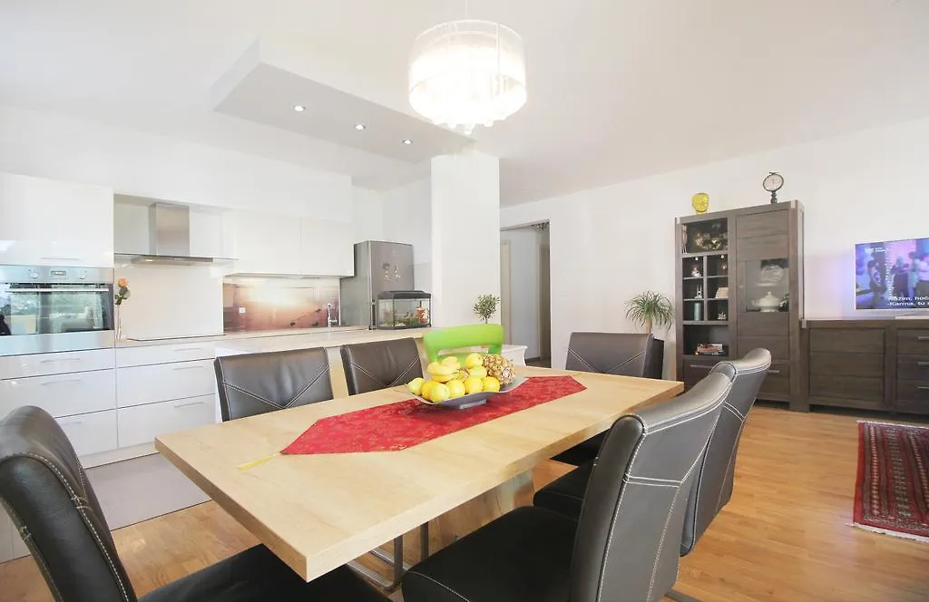 Apartment Marieta Split