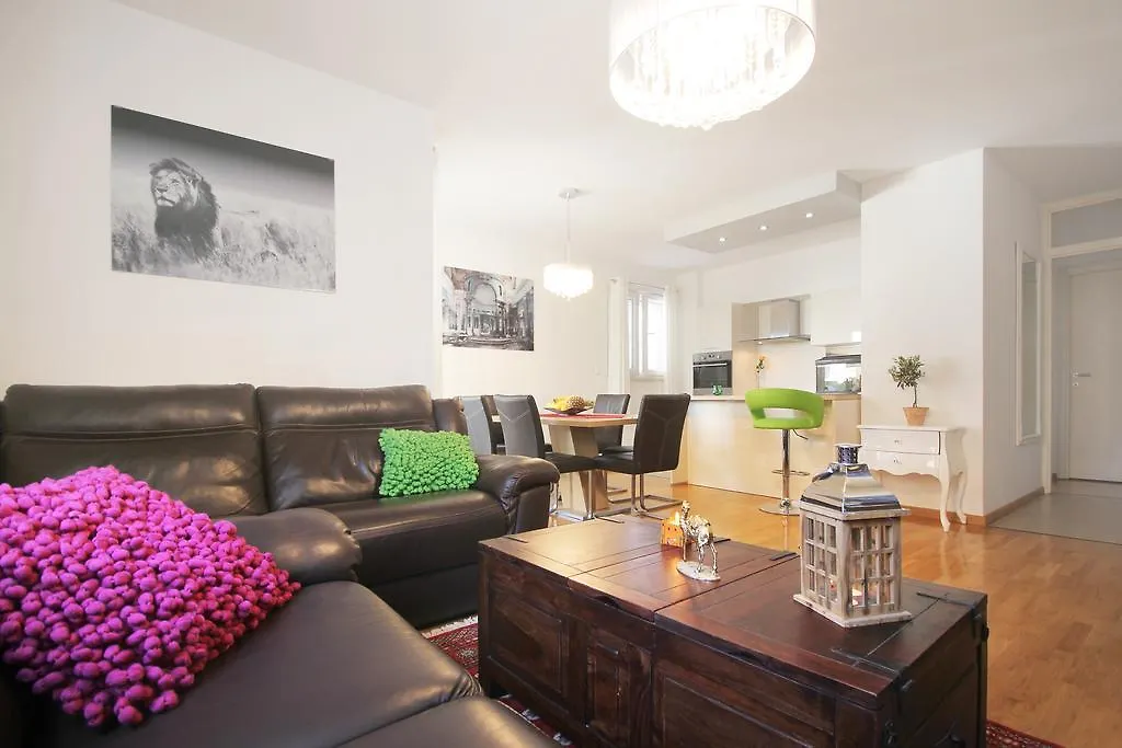 Apartment Marieta Split