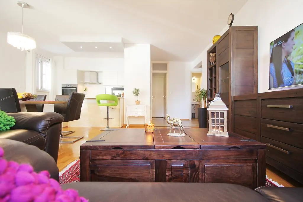 Apartment Marieta Split