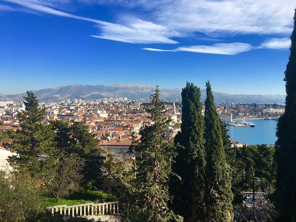 Apartment Marieta Split
